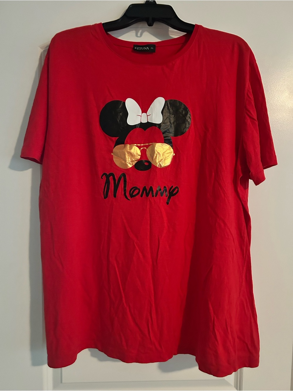 Red 'Mommy' Graphic Minnie Mouse Tee